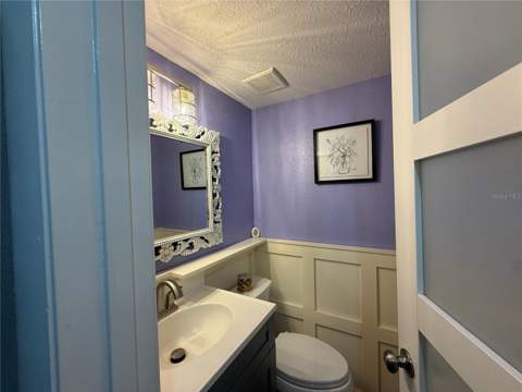 10009 Regal Woods Lane, Tampa FL - photo 14 of 54