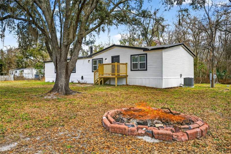 4 bedroom Manufactured Home at 6126 Tulip Drive, Angus Valley, Wesley Chapel — photo 3