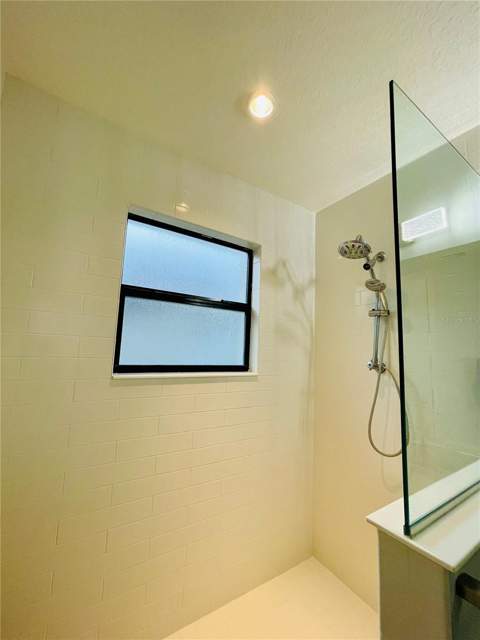 2925 Siesta View Drive, Kissimmee FL - photo 8 of 38