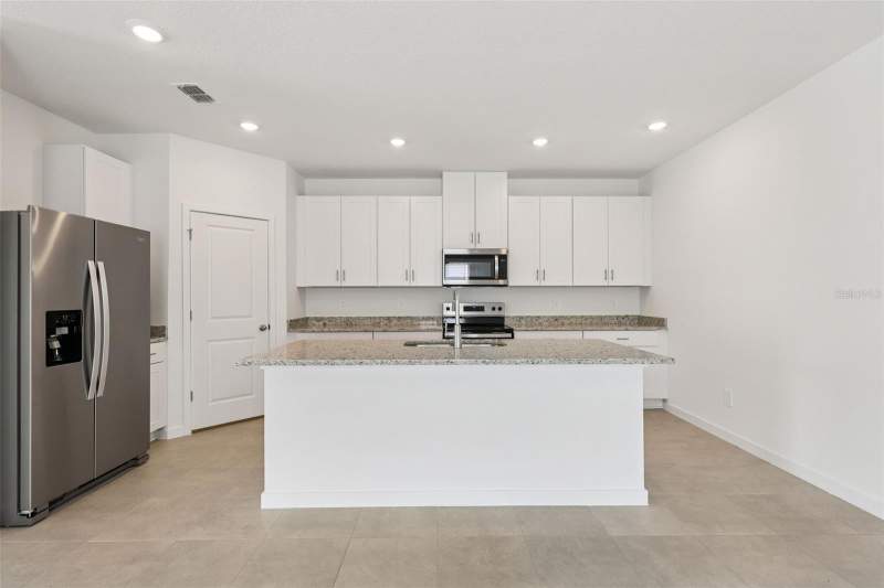 4 bedroom Single Family Residence at 77 Wandering Creek Way, Flagler Village, Palm Coast — photo 3