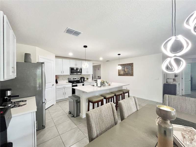 4 bedroom Single Family Residence at 2874 SW 165th Street Road, Marion Oaks Un 04, Ocala — photo 5