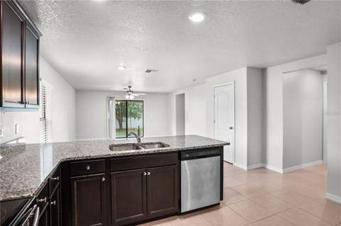 204 Hyacinth Court, Poinciana FL - photo 11 of 37