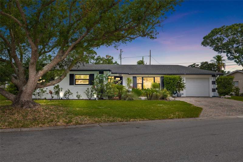 3 bedroom Single Family Residence at 14006 81st Avenue, Bayhaven 1st Add, Seminole — photo 2