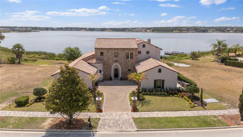Bella Collina East