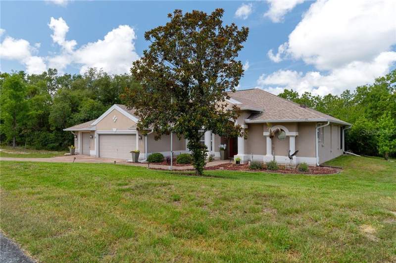 3 bedroom Single Family Residence at 12 Hackberry Drive, Homosassa, Homosassa — photo 2