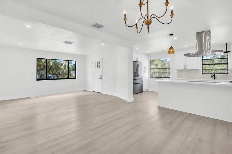 3 bedroom Single Family Residence at 4000 Grove Street, Lakewood Terrace, St Petersburg — photo 5