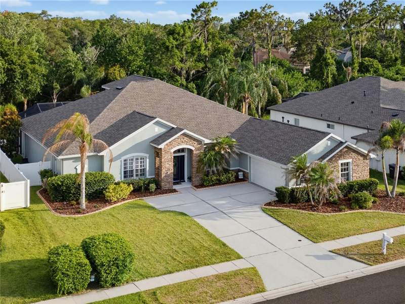 4 bedroom Single Family Residence at 11704 Newberry Grove Loop, Panther Trace Ph 2A-1, Riverview — photo 4