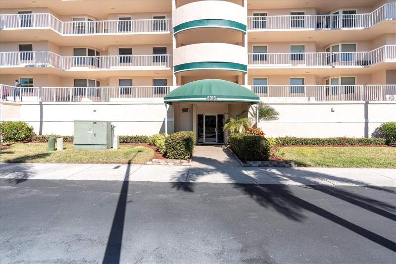 2 bedroom Condominium at 6315 Shoreline Drive #3307, Shores Of Long Bayou Condo, Seminole — photo 2