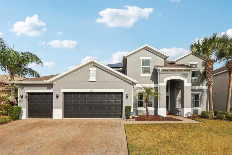 2132 PLANTATION OAK DRIVE home for sale in Sawgrass Plantation