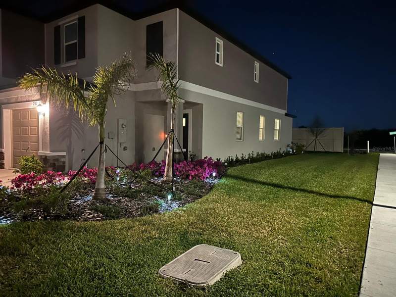 2 bedroom Townhouse at 253 Tulip Banded Way, South Shore Pointe, Ruskin — photo 3