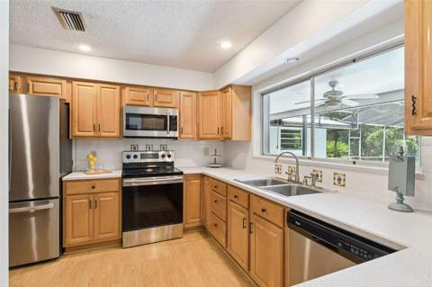 211 Hickory Drive, Longwood FL - photo 20 of 77