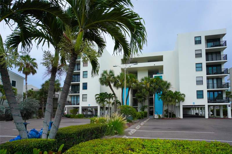 Quiet WatersCondos for Sale in Indian Shores, FL