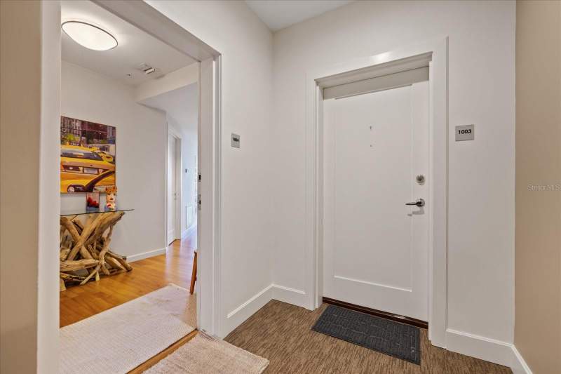 2 bedroom Condominium at 400 4th Avenue #1004, Sage The Condo, St Petersburg — photo 2