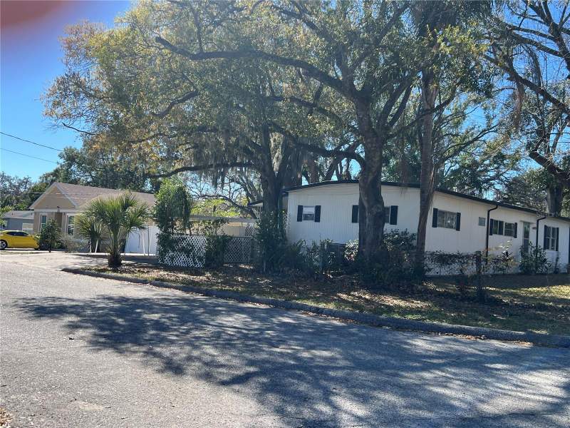 2 bedroom Mobile Home at 4707 E Yukon Street, Temple Terraces, Tampa — photo 3