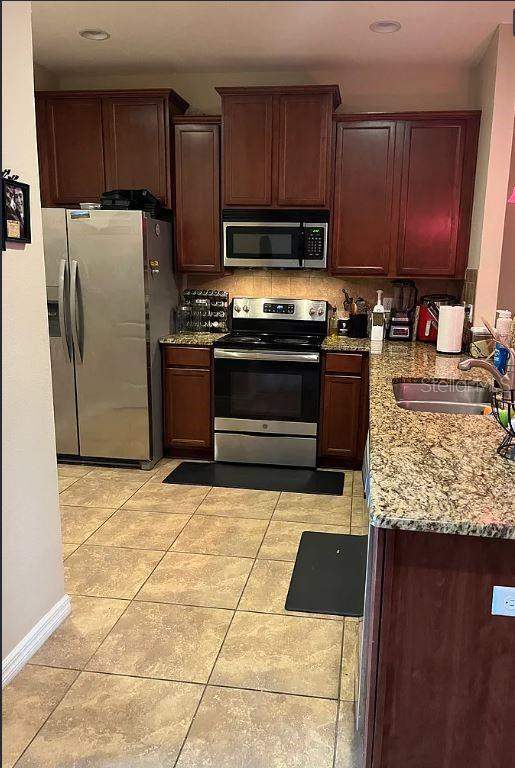 3 bedroom Townhouse at 13805 River Fish Court, Hidden River Twnhms Ph 1, Tampa — photo 5