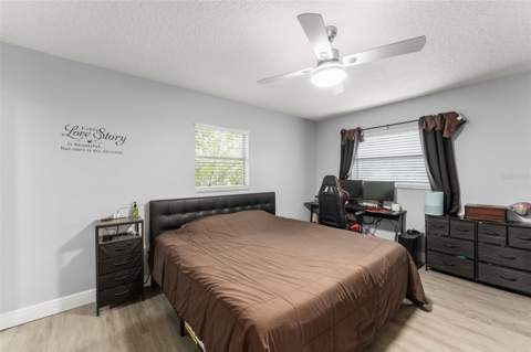 1518 Daroca Drive, Deltona FL - photo 11 of 36