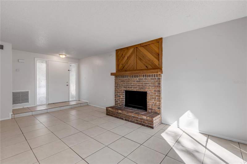 3 bedroom Single Family Residence at 1124 Mill Run Circle, Sheeler Oaks Ph 02A, Apopka — photo 3