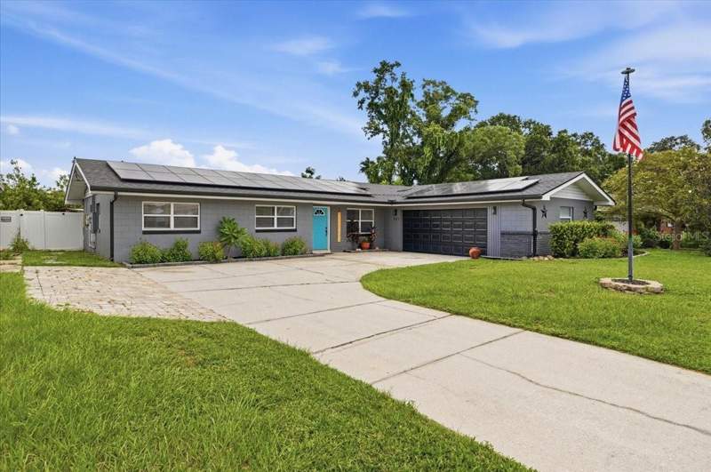 3 bedroom Single Family Residence at 121 Lowell Road, Garden Grove, Winter Haven — photo 2