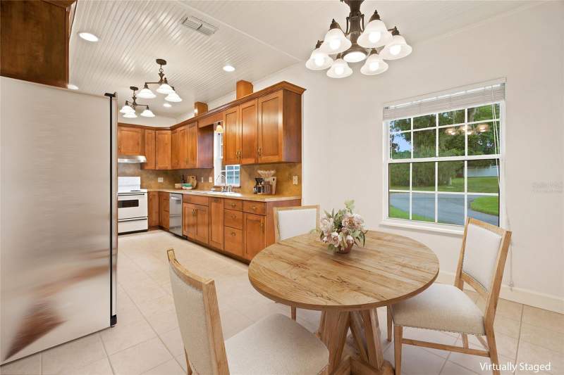 4 bedroom Single Family Residence at 3220 SE 21st Avenue, Quail Creek, Ocala — photo 5