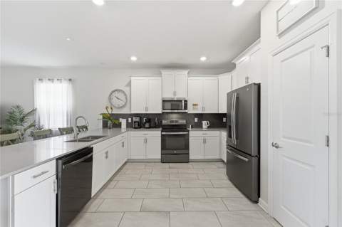 2874 Stanza Court, Kissimmee FL - photo 16 of 72