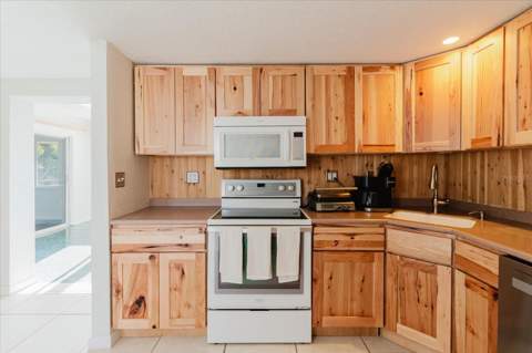 12825 5th Isle, Hudson FL - photo 7 of 22