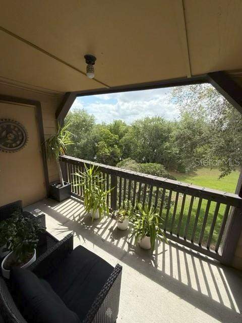 355 Lakepointe Drive #304, Altamonte Springs FL - photo 24 of 29