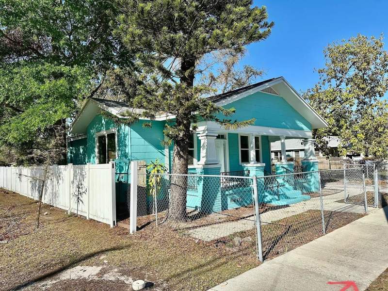 3 bedroom Single Family Residence at 1504 E 33rd Avenue, Bonita Blks 26 To 30 & 32 To, Tampa — photo 2