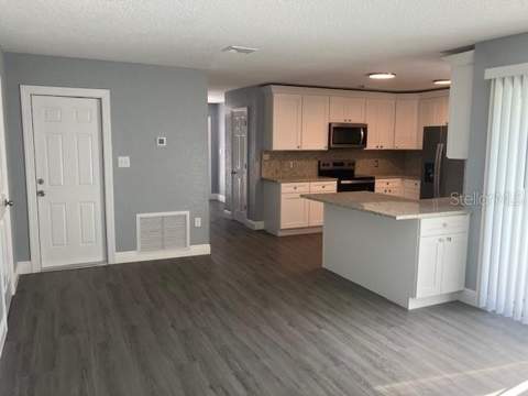 5241 Magnolia Terrace, Fruitland Park FL - photo 6 of 6