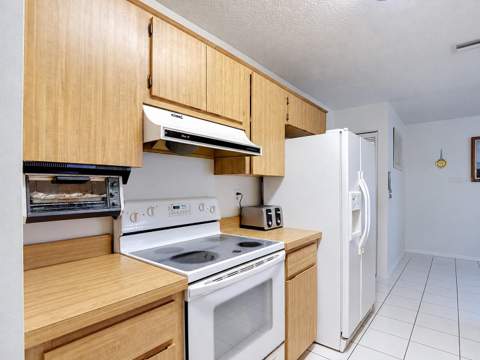 8045 Pasadena Drive, Port Richey FL - photo 13 of 43