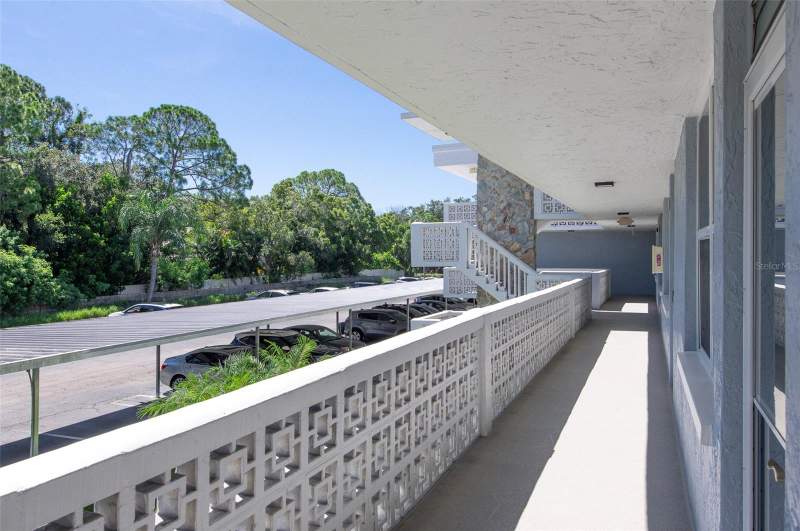 1 bedroom Condominium at 4720 Locust Street #219, Winston Park Northeast, St Petersburg — photo 4