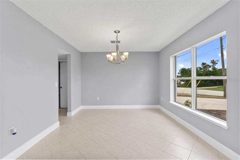 4 bedroom Single Family Residence at 9374 Mallard Street, Spring Hill, Spring Hill — photo 3
