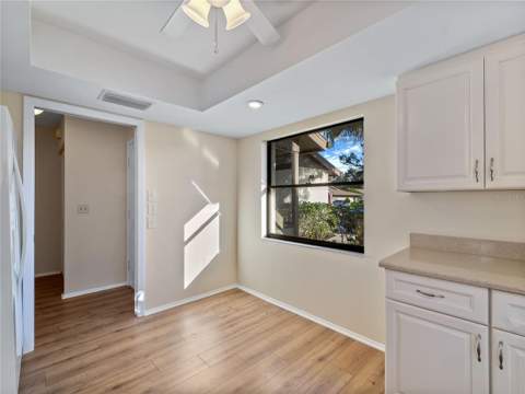 365 Oak Hill Way #32, Sarasota FL - photo 6 of 6