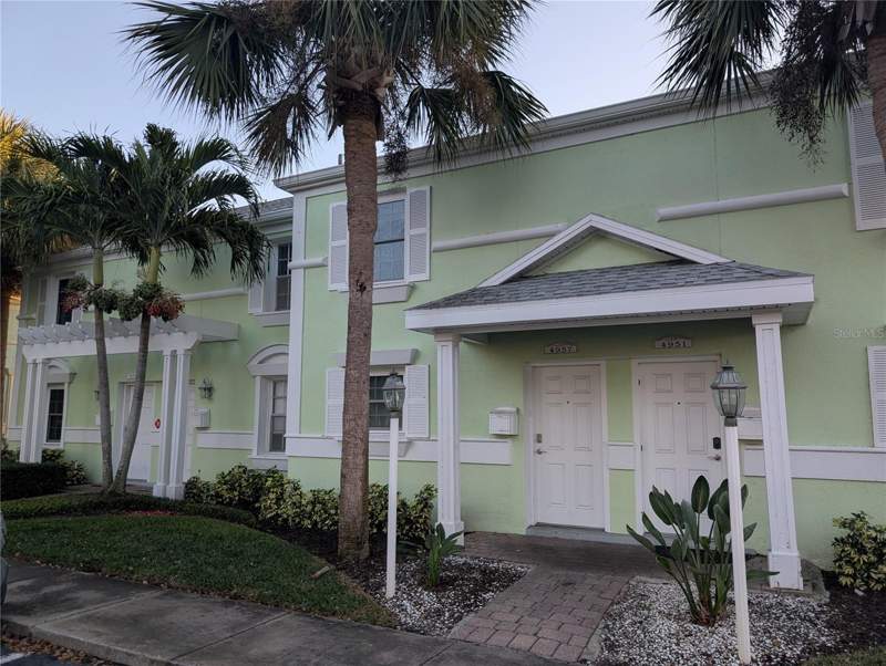 2 bedroom Townhouse at 4957 COBIA DRIVE, WATERSIDE AT COQUINA KEY SOUTH, ST PETERSBURG — photo 1