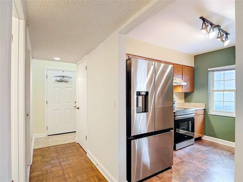 2 bedroom Townhouse at 16851 Le Clare Shores Drive, Le Clare Shores, Tampa — photo 5