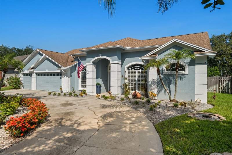 4 bedroom Single Family Residence at 5617 Macallan Drive, Belle Glen Add, Tampa — photo 2