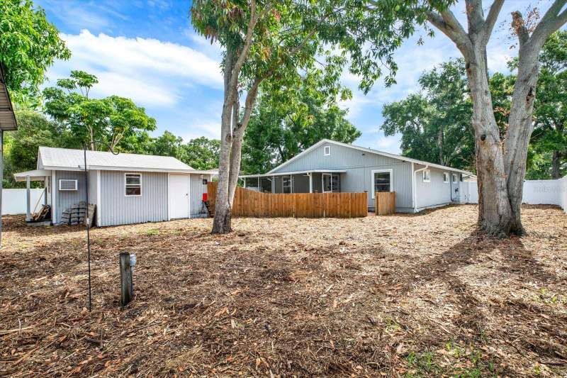 3 bedroom Single Family Residence at 1978 DIX STREET, BIG ACRES, LARGO — photo 3