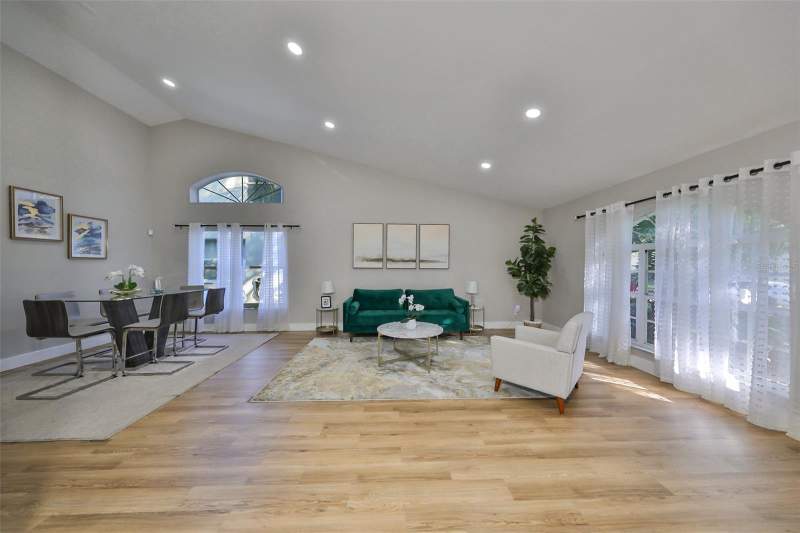 3 bedroom Single Family Residence at 9309 Hampshire Park Drive, Hunters Green Prcl 18A Phas, Tampa — photo 5