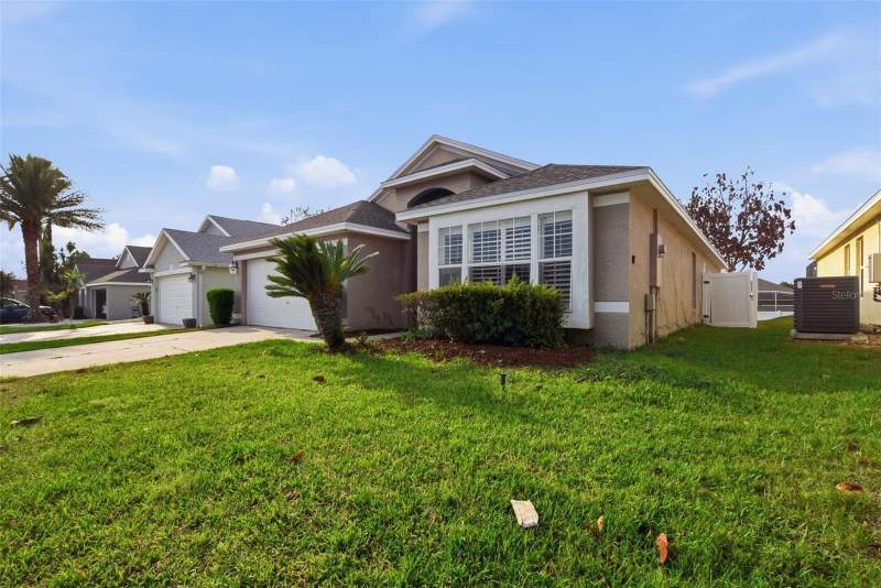3 bedroom Single Family Residence at 15833 Bay Vista Drive, Weston Hills Sub, Clermont — photo 2