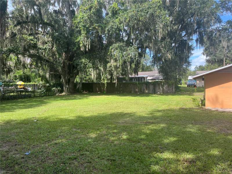 3 bedroom Single Family Residence at 815 N Orange Avenue, Oakland Park, Fort Meade — photo 3