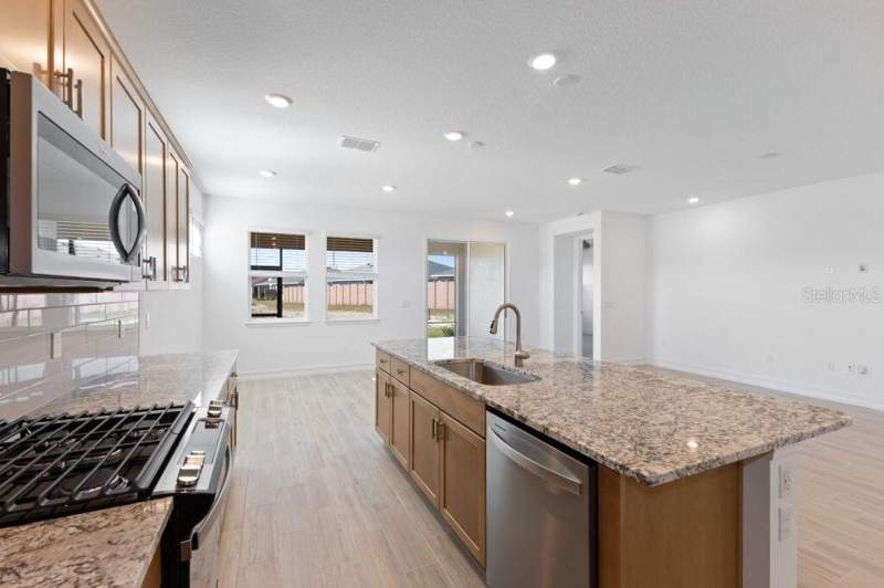 2 bedroom Half Duplex at 3320 NW 52nd Avenue Road, Ocala Preserve Phase 18B, Ocala — photo 4