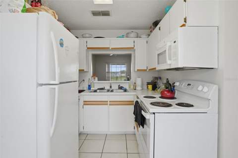 2025 Waterleaf Street, Orlando FL - photo 10 of 43