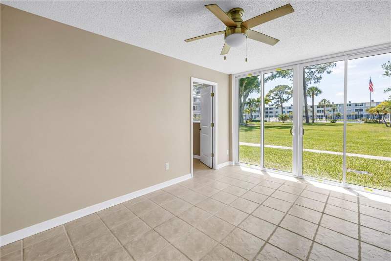 1 bedroom Condominium at 4720 Locust Street #116, Winston Park Northeast, St Petersburg — photo 5
