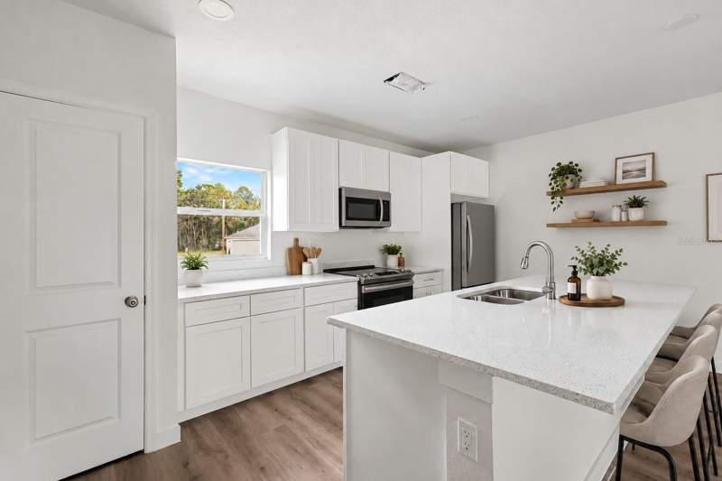 3 bedroom Single Family Residence at 28 Dogwood Drive Lane, Silver Springs Shores Unit 17, Ocala — photo 4
