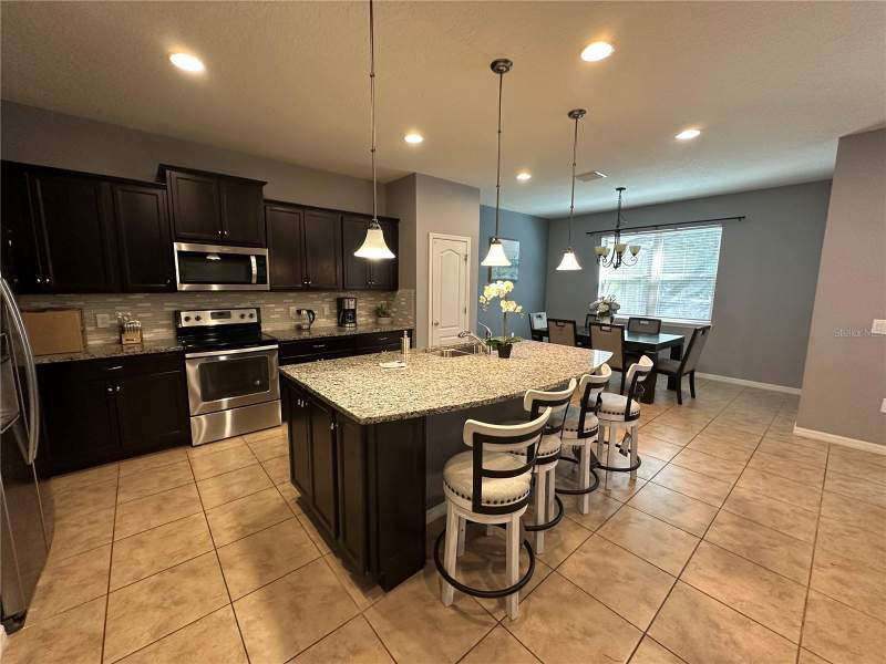 5 bedroom Single Family Residence at 1869 Nice Court, Windsor At Westside Ph 2A, Kissimmee — photo 5