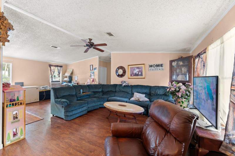 3 bedroom Manufactured Home at 16143 Palacky Street, Masaryktown, Brooksville — photo 4
