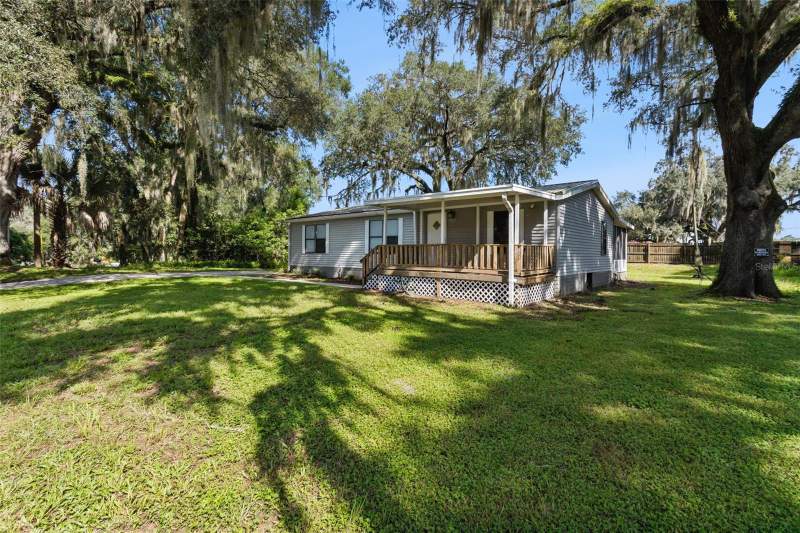 3 bedroom Manufactured Home at 6595 SE 139th Street, High Hopes Mobile Homes, Summerfield — photo 3