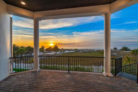 1040 Eldorado Avenue, Clearwater Beach FL - photo 23 of 99