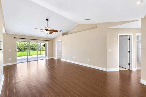 3623 E 62nd Avenue, Bradenton FL - photo 6 of 6