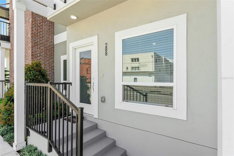 3 bedroom Townhouse at 288 N OAK AVENUE, FULTON PARK, SANFORD — photo 3