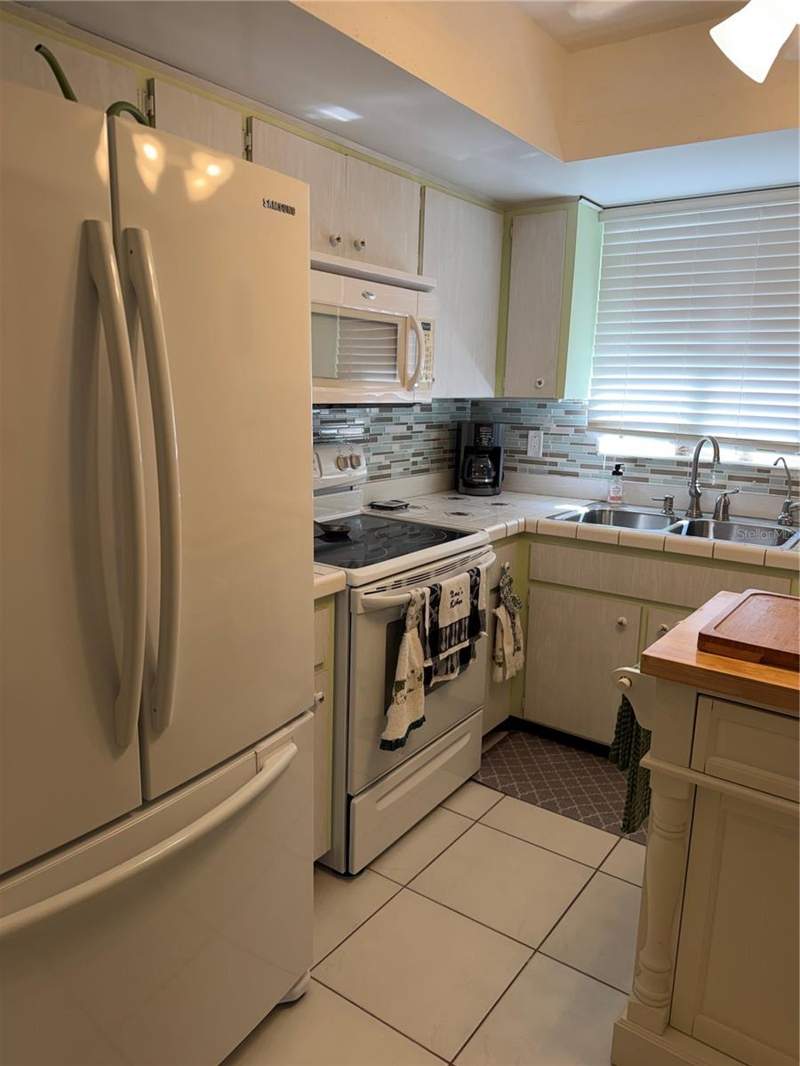 2 bedroom Villa at 1807 University Place #151, Strathmore Villa Sec 09, Sarasota — photo 4